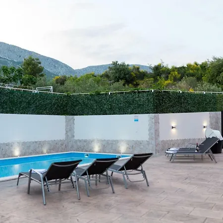 Holiday Klaric **** Vila