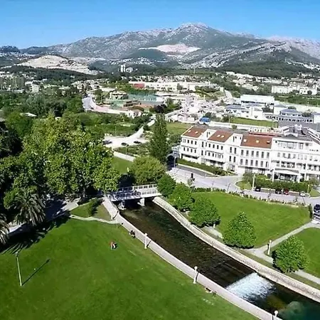 Vila Holiday Klaric **** *